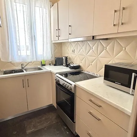 Seaside Nest Apartment